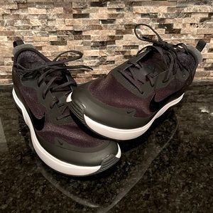 Nike Air Max Dia Women's 7.0